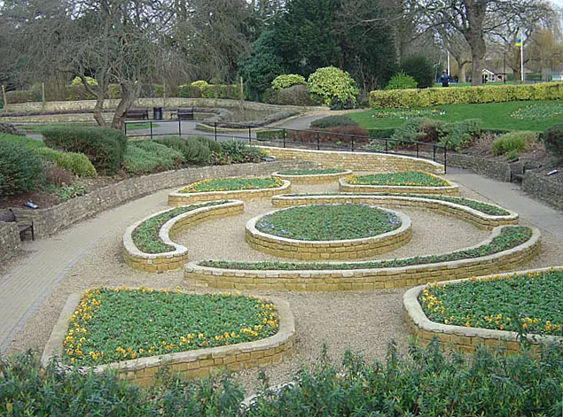 Central Park, Peterborough, the local landmark of PE1
