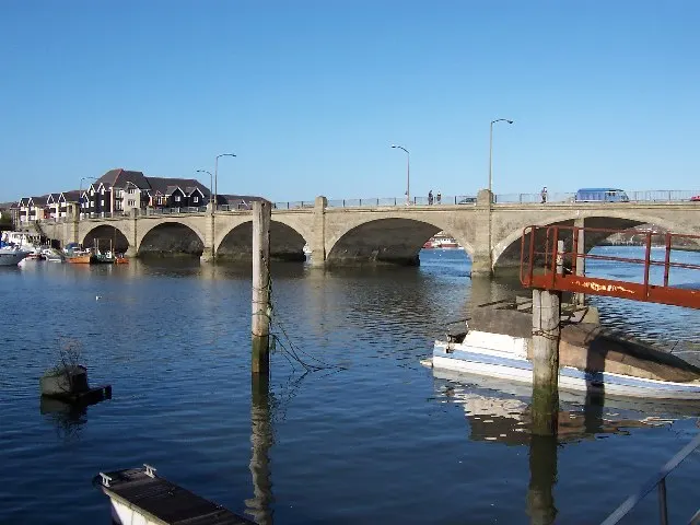 Cobden Bridge, the local landmark of SO18